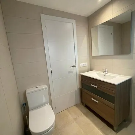 Apartamento Piso A 150 Mts De La Playa Con Espectacular Terraza Y Wifi *