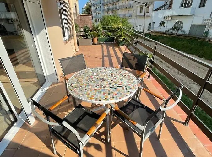 Piso A 150 Mts De La Playa Con Espectacular Terraza Y Wifi Appartement Tossa de Mar