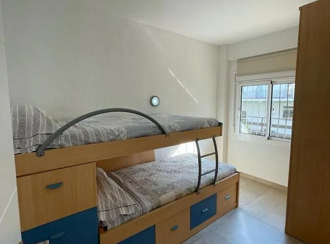 Piso A 150 Mts De La Playa Con Espectacular Terraza Y Wifi