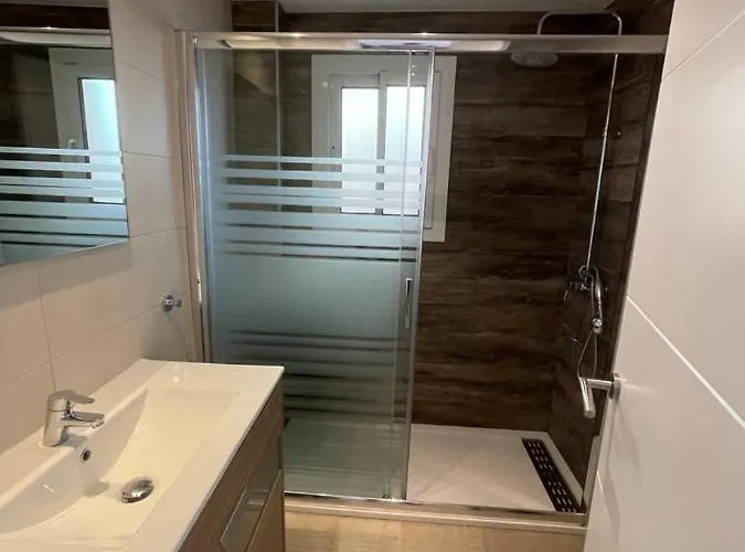 Piso A 150 Mts De La Playa Con Espectacular Terraza Y Wifi Appartement *